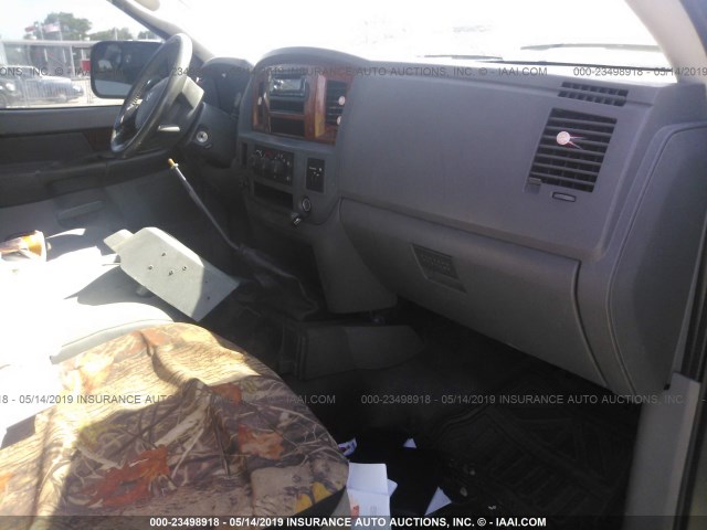 3D7KS26C26G245120 - 2006 DODGE RAM 2500 ST/SLT 灰色 照片 5