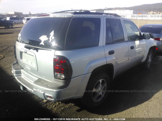 1GNDT13S582231656 - 2008 CHEVROLET TRAILBLAZER LS/LT SILVER photo 4