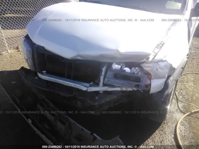 1GNDT13S582231656 - 2008 CHEVROLET TRAILBLAZER LS/LT SILVER photo 6