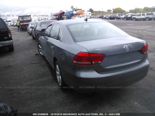 1VWBP7A3XCC105134 - 2012 VOLKSWAGEN PASSAT SE GRAY photo 3