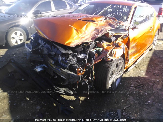 KMHTC6AEXFU241014 - 2015 HYUNDAI VELOSTER TURBO ORANGE photo 6