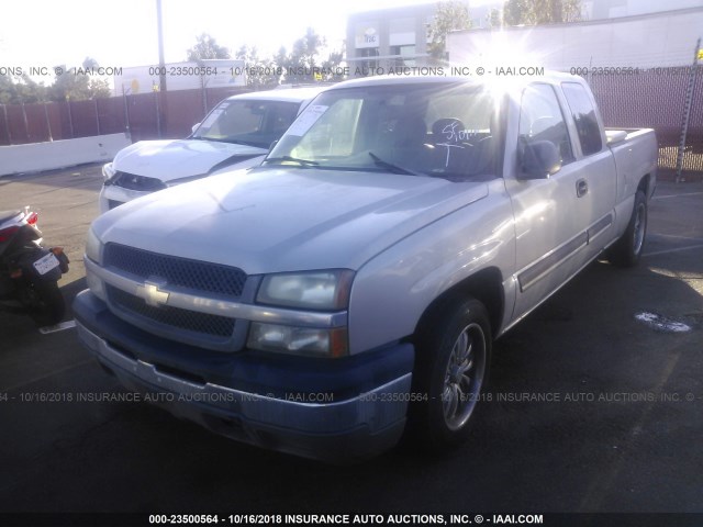 2GCEC19V251398874 - 2005 CHEVROLET SILVERADO C1500 SILVER photo 2