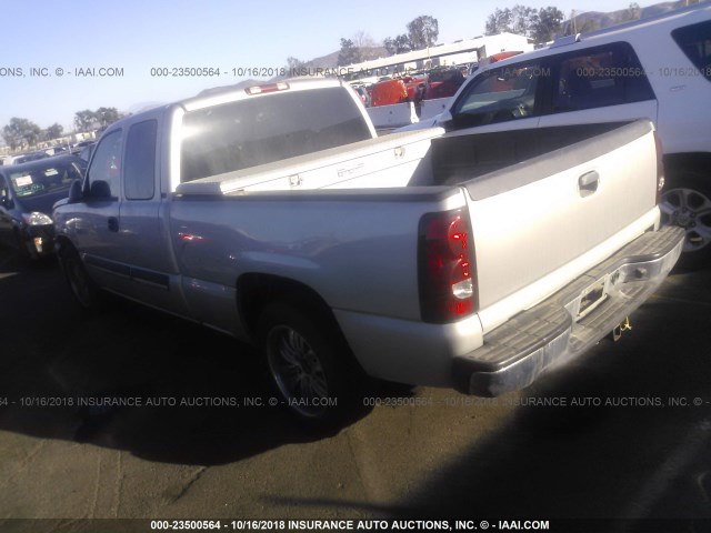 2GCEC19V251398874 - 2005 CHEVROLET SILVERADO C1500 SILVER photo 3