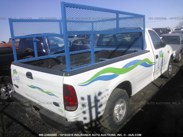 1FTPF2763WKB65217 - 1998 FORD F250 WHITE photo 4