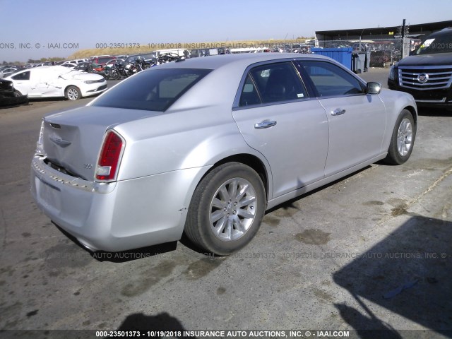 2C3CCACGXCH266066 - 2012 CHRYSLER 300 LIMITED SILVER photo 4