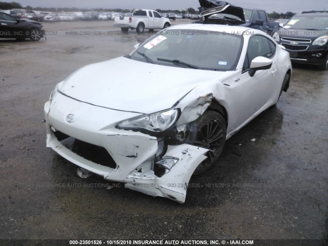 JF1ZNAA1XE9700462 - 2014 TOYOTA SCION FR-S WHITE photo 2