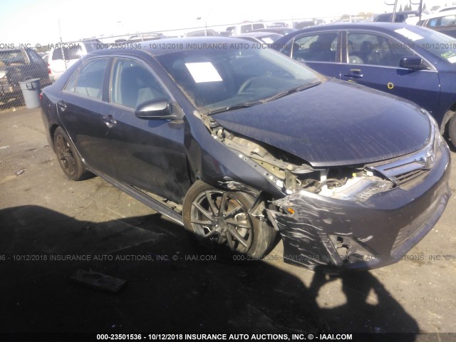 4T4BF1FK9CR245416 - 2012 TOYOTA CAMRY SE/LE/XLE 灰色 照片 1