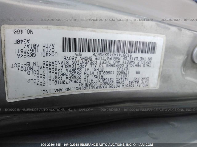 5TDBT44AX4S225670 - 2004 TOYOTA SEQUOIA SR5 SILVER photo 9