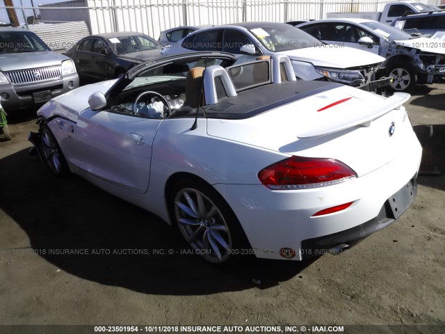 WBALM7C59EE386300 - 2014 BMW Z4 SDRIVE35I WHITE photo 3