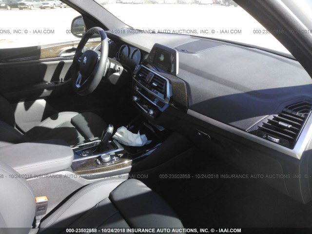 5UXTR7C56KLF25764 - 2019 BMW X3 SDRIVE30I Weiß Foto 5