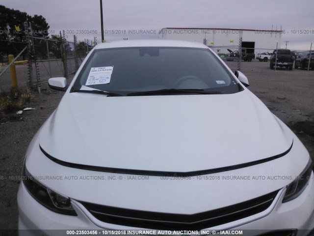 1G1ZH5SX2HF156615 - 2017 CHEVROLET MALIBU PREMIER WHITE photo 6