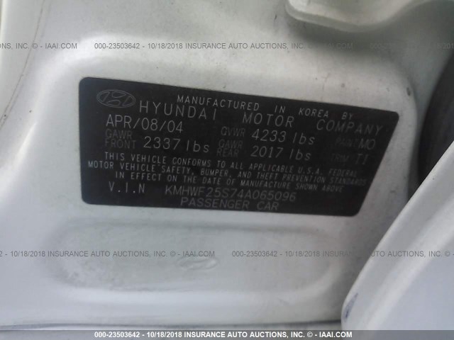 KMHWF25S74A065096 - 2004 HYUNDAI SONATA GL WHITE photo 9