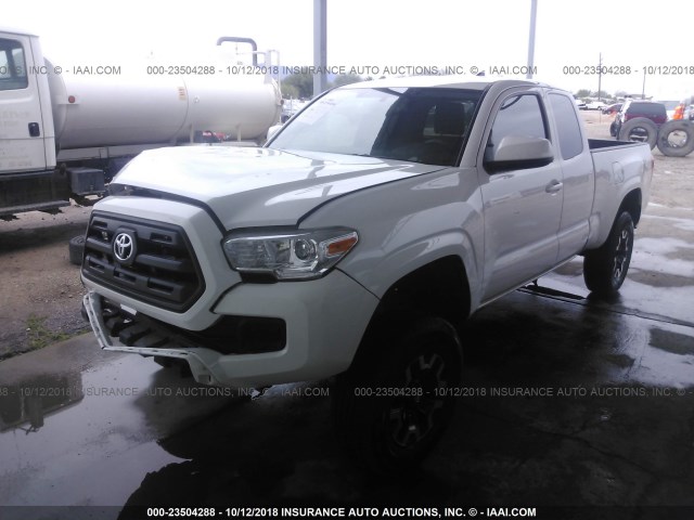 5TFRX5GN5HX076026 - 2017 TOYOTA TACOMA ACCESS CAB/SR/SR5 თეთრი ფოტო 2