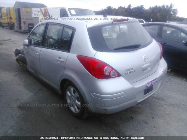 3N1BC13E49L420148 - 2009 NISSAN VERSA S/SL SILVER photo 3