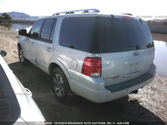 1FMFU19566LA82368 - 2006 FORD EXPEDITION LIMITED WHITE photo 3