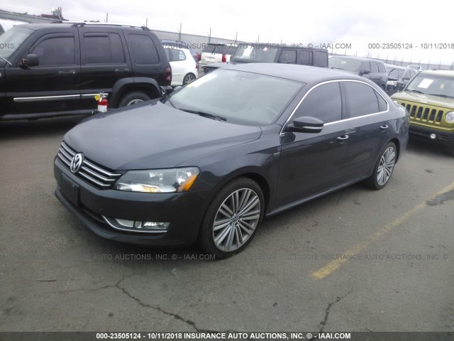 1VWBT7A39FC033911 - 2015 VOLKSWAGEN PASSAT SE GRAY photo 2