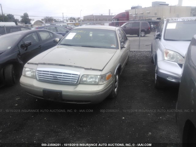 2FAFP71W9YX184701 - 2000 FORD CROWN VICTORIA POLICE INTERCEPTOR GOLD photo 2