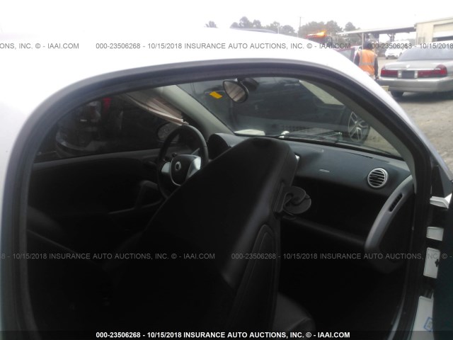WMEEJ3BA2EK733383 - 2014 SMART FORTWO PURE/PASSION WHITE photo 5
