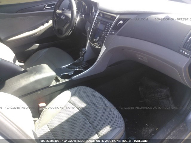 5NPEC4AC0CH360342 - 2012 HYUNDAI SONATA SE/LIMITED GRAY photo 5