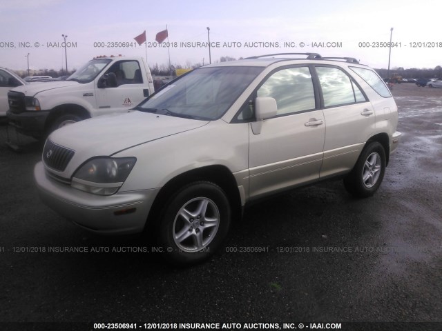 JT6GF10U7Y0048863 - 2000 LEXUS RX 300 WHITE photo 2