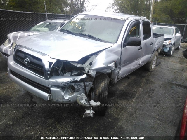 5TELU42N26Z228107 - 2006 TOYOTA TACOMA DOUBLE CAB 银色 照片 2