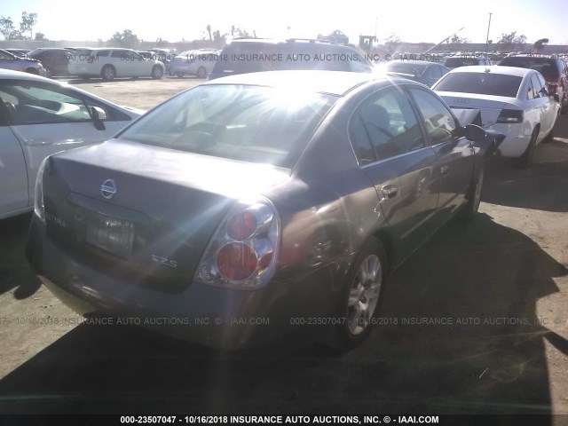 1N4AL11D56N337929 - 2006 NISSAN ALTIMA S/SL GRAY photo 4