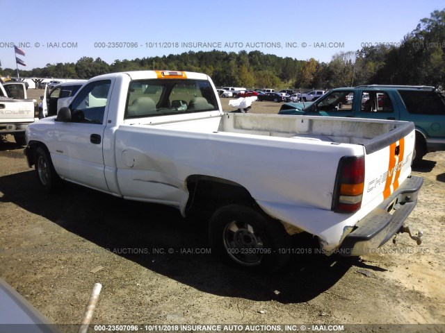 1GCEC14W52Z236269 - 2002 CHEVROLET SILVERADO C1500 WHITE photo 3