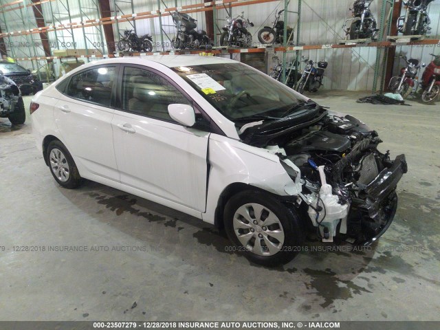 KMHCT4AE7GU004986 - 2016 HYUNDAI ACCENT SE WHITE photo 1