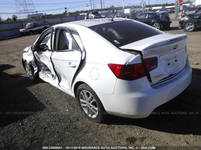 KNAFU4A24C5620649 - 2012 KIA FORTE EX WHITE photo 3