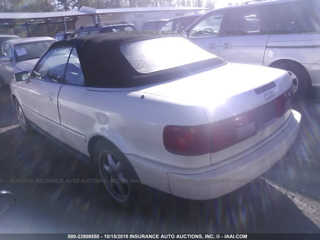 WAUAA88G9WN004381 - 1998 AUDI CABRIOLET WHITE photo 3