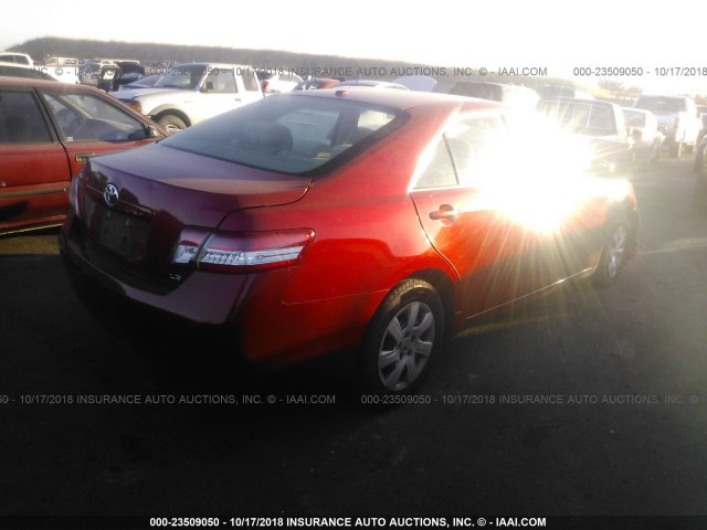 4T1BF3EK8BU743645 - 2011 TOYOTA CAMRY SE/LE/XLE 红色 照片 4