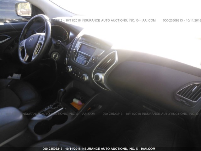 KM8JU3ACXCU344799 - 2012 HYUNDAI TUCSON GLS/LIMITED 黑色 照片 5