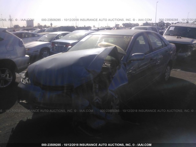 JTDBE32K840268259 - 2004 TOYOTA CAMRY LE/XLE Көк фото 2