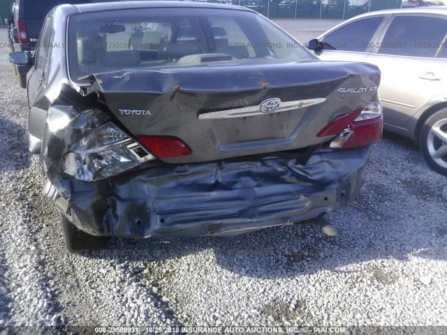 4T1BF28B13U324205 - 2003 TOYOTA AVALON XL/XLS GRAY photo 6