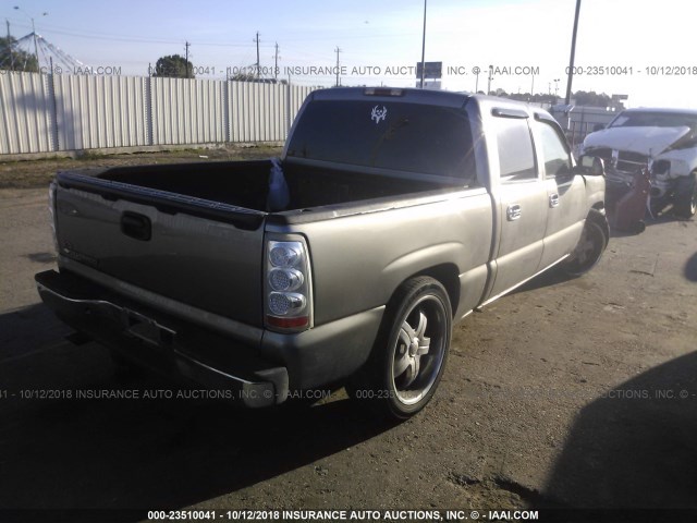 2GCEC13T961228729 - 2006 CHEVROLET SILVERADO C1500 GRAY photo 4