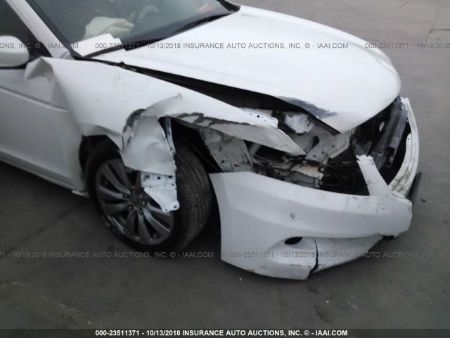 1HGCP3F88BA026982 - 2011 HONDA ACCORD EXL WHITE photo 6