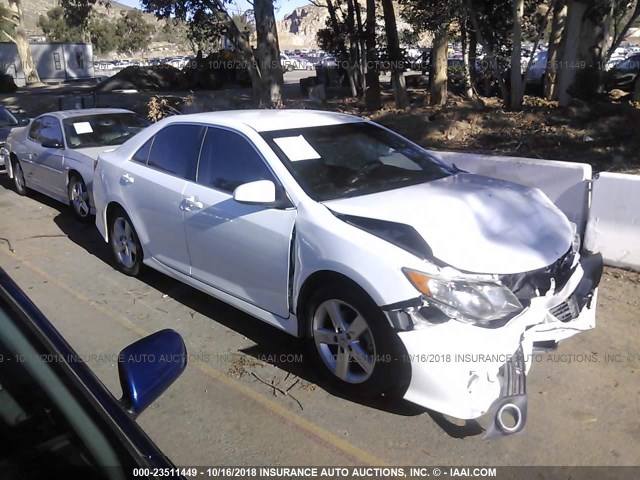 4T1BF1FK7CU183475 - 2012 TOYOTA CAMRY SE/LE/XLE WHITE photo 1