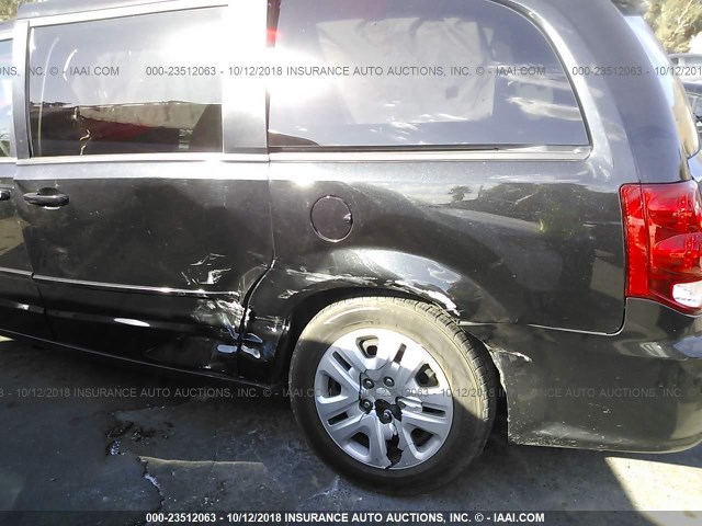 2C4RDGBG8GR235762 - 2016 DODGE GRAND CARAVAN SE BLACK photo 6