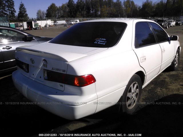 4T1BF28K5YU934003 - 2000 TOYOTA CAMRY LE/XLE Ақ фото 4