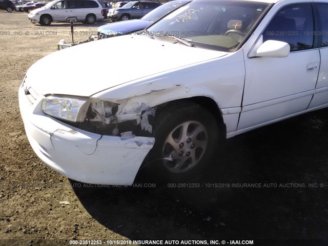 4T1BF28K5YU934003 - 2000 TOYOTA CAMRY LE/XLE Ақ фото 6