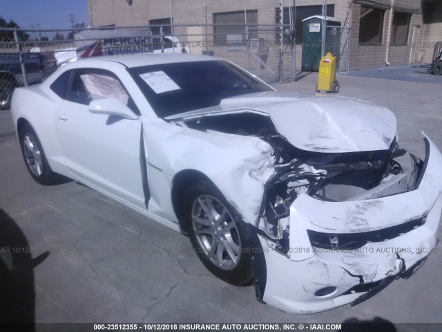 2G1FB1E31F9246348 - 2015 CHEVROLET CAMARO LS WHITE photo 1