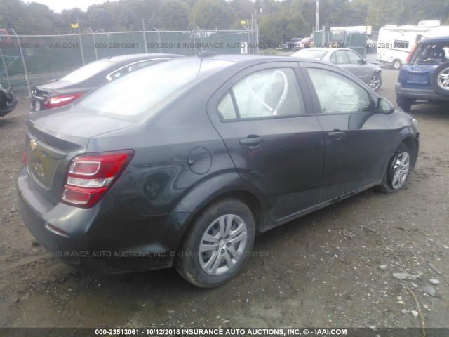 1G1JB5SH3J4118951 - 2018 CHEVROLET SONIC LS 灰色 照片 4
