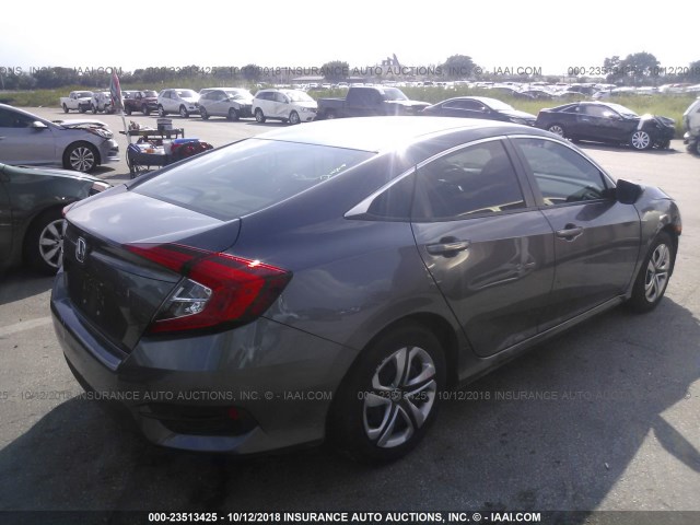 19XFC2F58JE003916 - 2018 HONDA CIVIC LX 灰色 照片 4