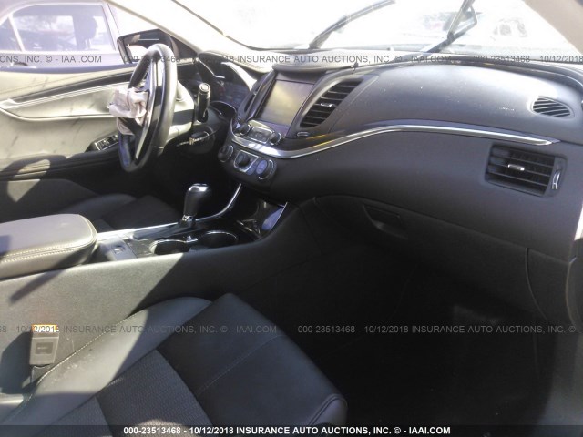 1G1105SA4HU162962 - 2017 CHEVROLET IMPALA LT SILVER photo 5