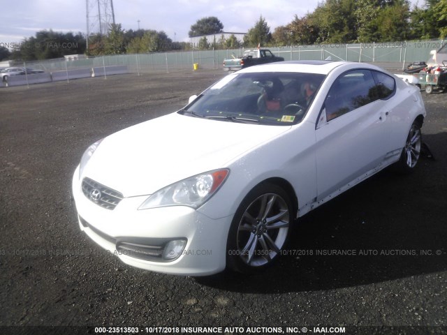 KMHHT6KD2AU037943 - 2010 HYUNDAI GENESIS COUPE 2.0T WHITE photo 2