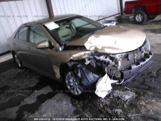 4T1BF1FK5CU045689 - 2012 TOYOTA CAMRY SE/LE/XLE 金色 照片 1