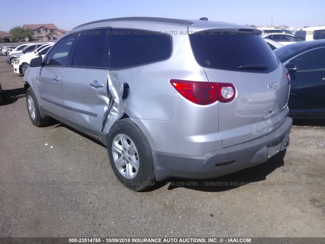 1GNKRFED6CJ382294 - 2012 CHEVROLET TRAVERSE LS SILVER photo 3