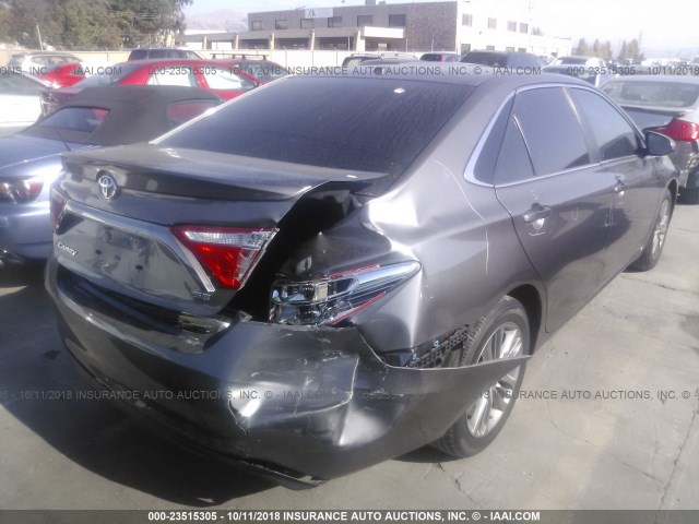 4T1BF1FK8FU938380 - 2015 TOYOTA CAMRY LE/XLE/SE/XSE GRAY photo 4