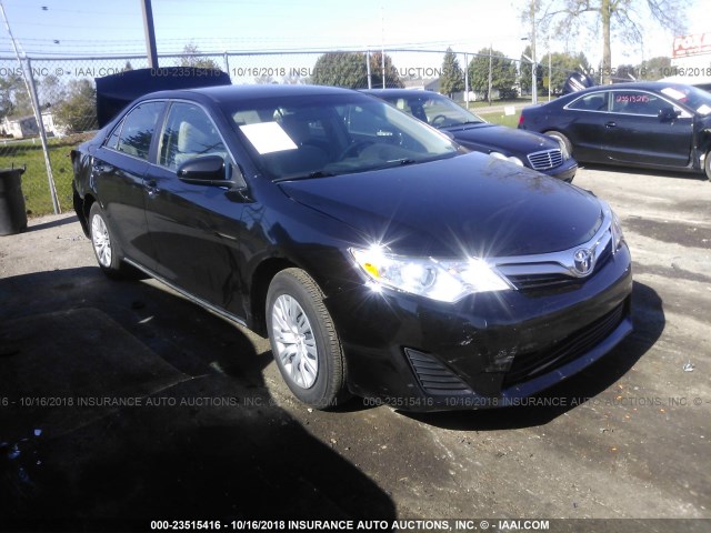 4T4BF1FK6ER353592 - 2014 TOYOTA CAMRY L/SE/LE/XLE Qara foto 1