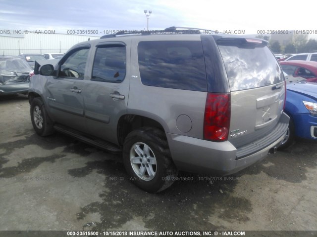 1GKFK13077J329177 - 2007 GMC YUKON SILVER photo 3